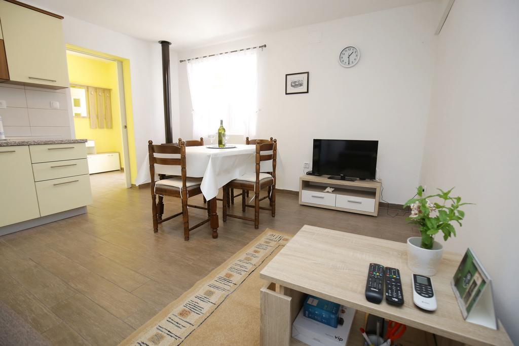 Apartment Marta Ражанац Экстерьер фото