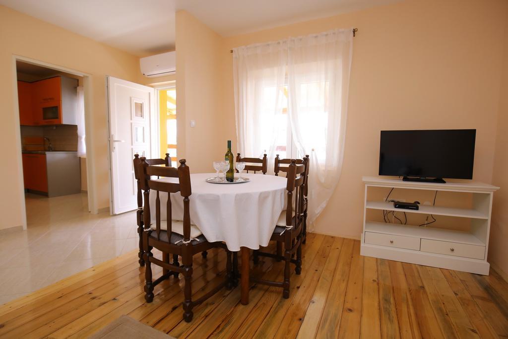 Apartment Marta Ражанац Экстерьер фото